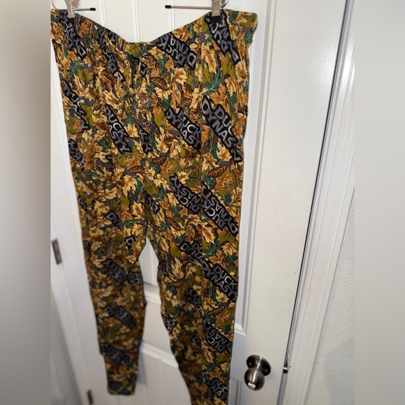 Duck Dynasty Men's Camouflage Joggers - Picture 5 of 10